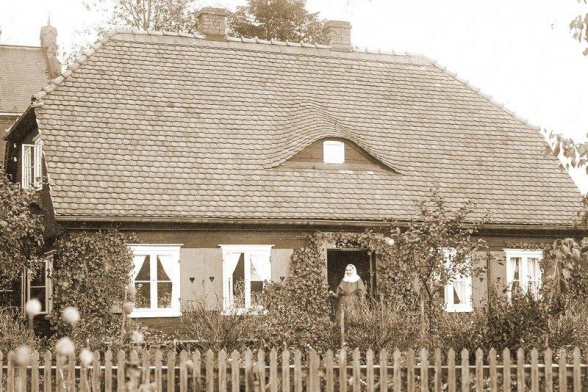 Zwiedzanie Domku Matki Ewy